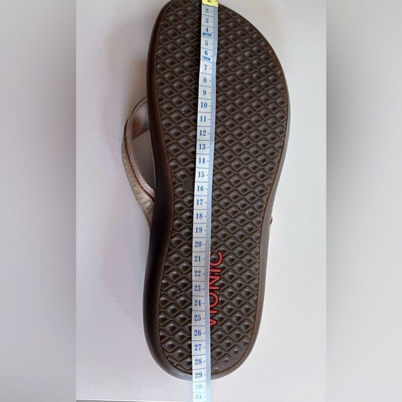 Vionic Sandals Flip Flops Arch Support Cream Size 13 - Picture 7 of 8